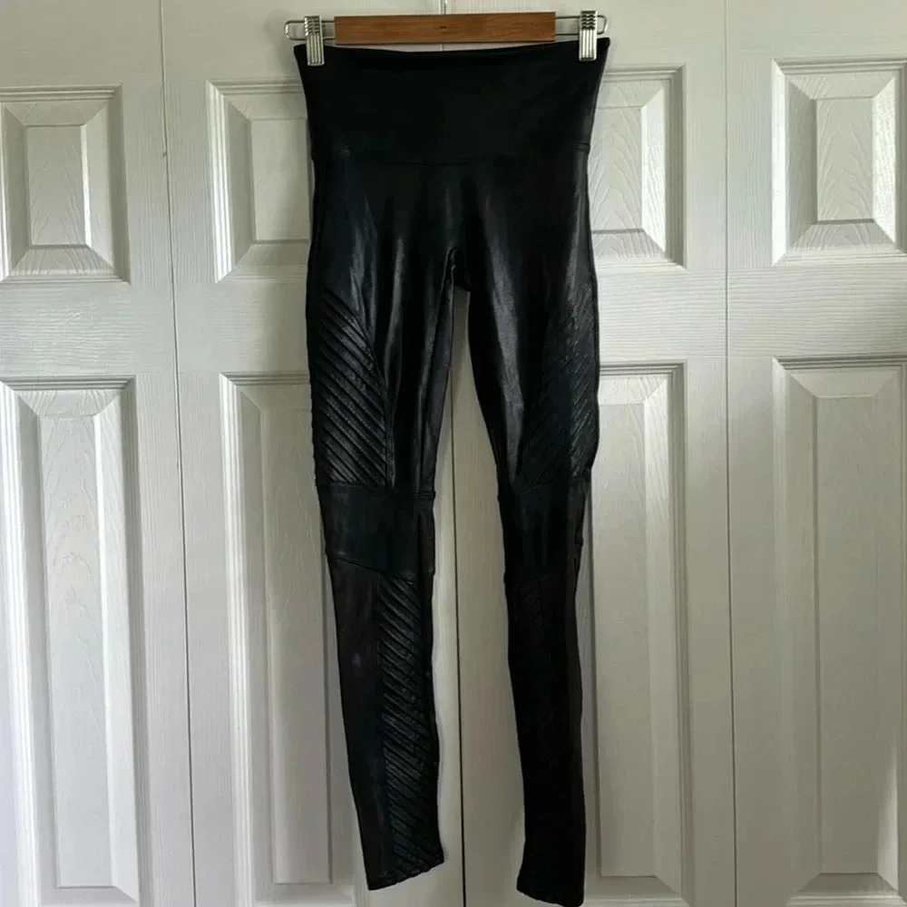 Spanx Moto Faux Leather Leggings size M